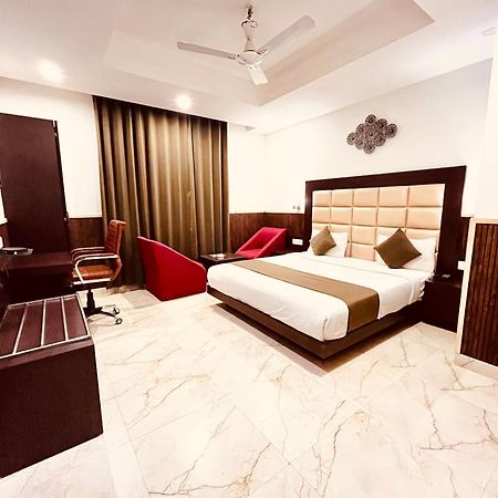 Hotel The Onix Ντεχραντούν Εξωτερικό φωτογραφία