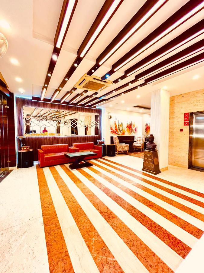 Hotel The Onix Ντεχραντούν Εξωτερικό φωτογραφία