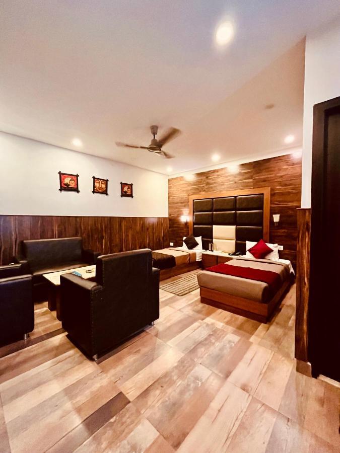 Hotel The Onix Ντεχραντούν Εξωτερικό φωτογραφία