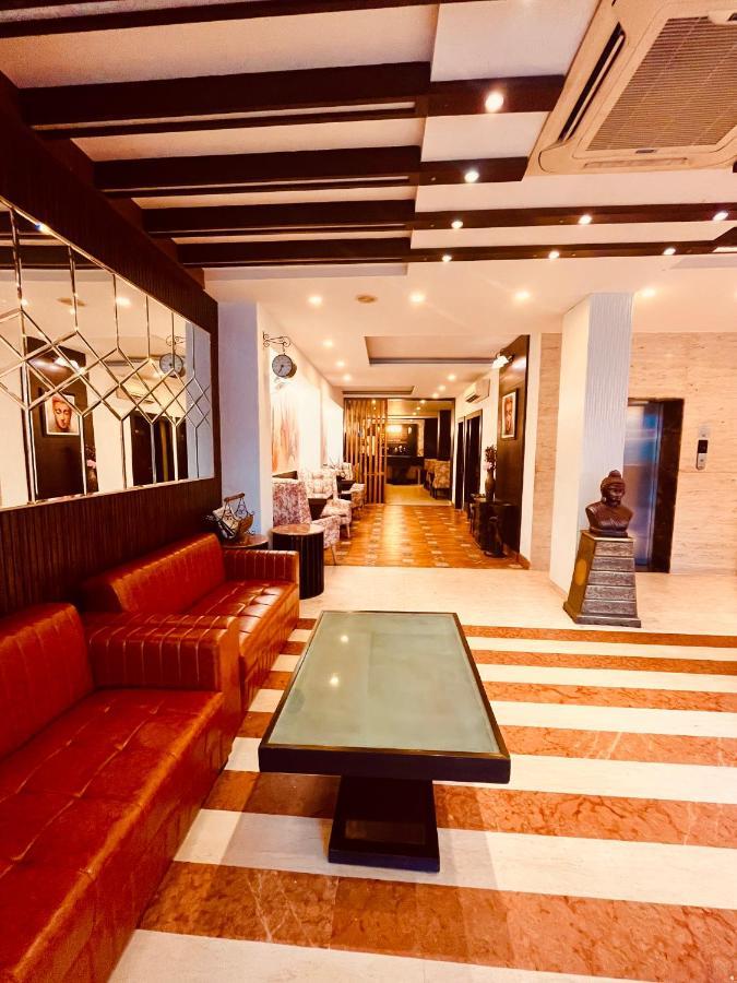Hotel The Onix Ντεχραντούν Εξωτερικό φωτογραφία
