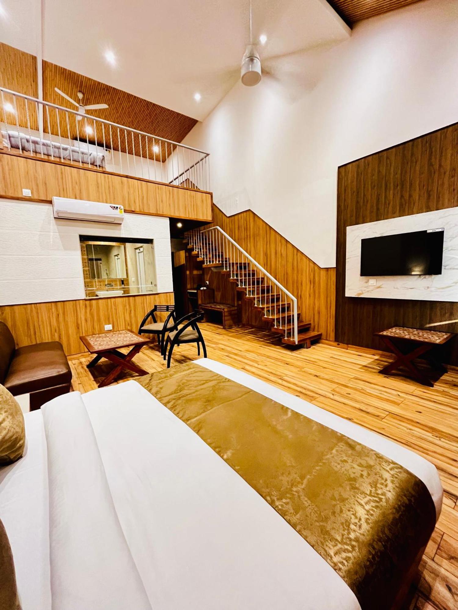 Hotel The Onix Ντεχραντούν Εξωτερικό φωτογραφία