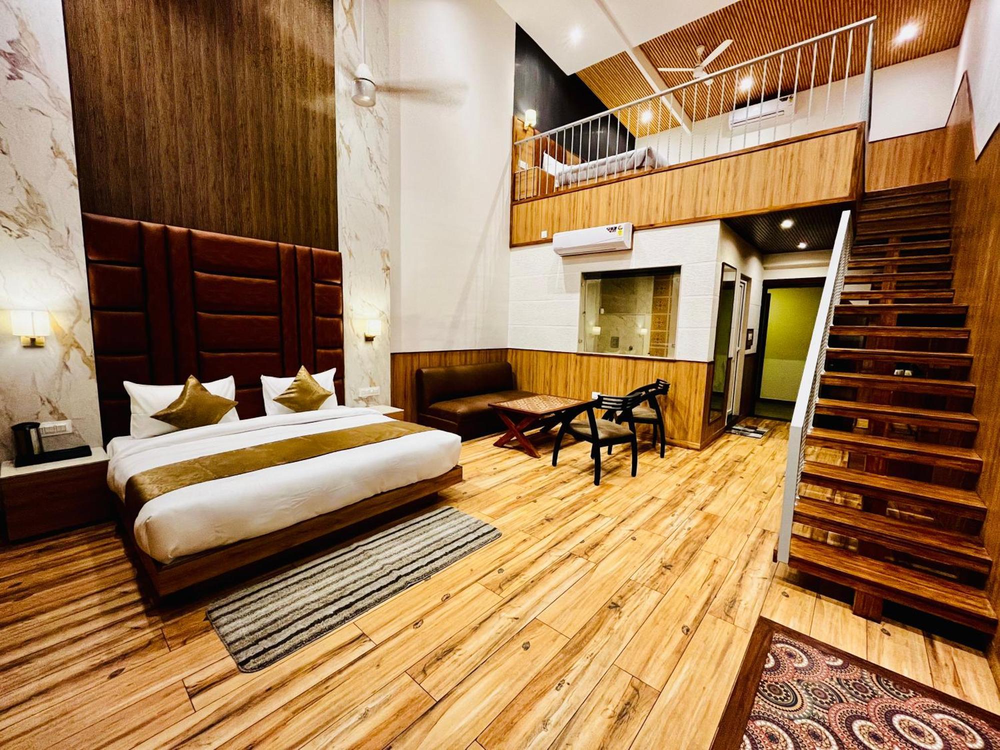 Hotel The Onix Ντεχραντούν Εξωτερικό φωτογραφία