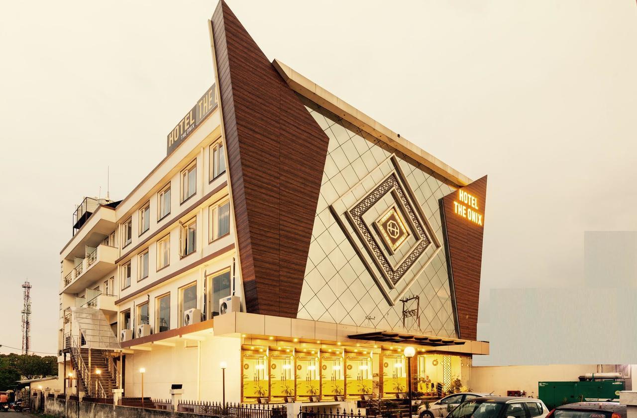 Hotel The Onix Ντεχραντούν Εξωτερικό φωτογραφία
